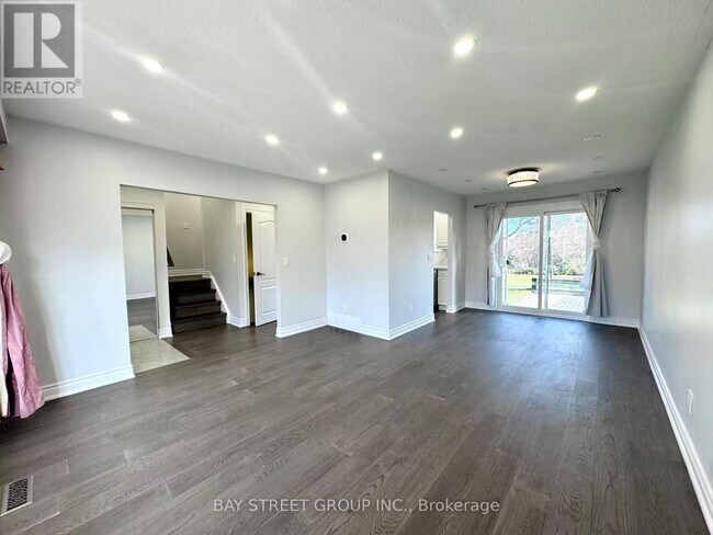 Photo - 55 Taylor Rd