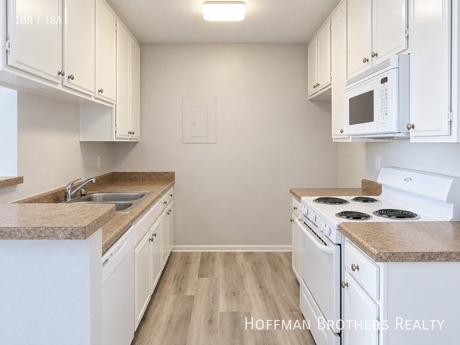 3745 Glendon Ave Unit 303