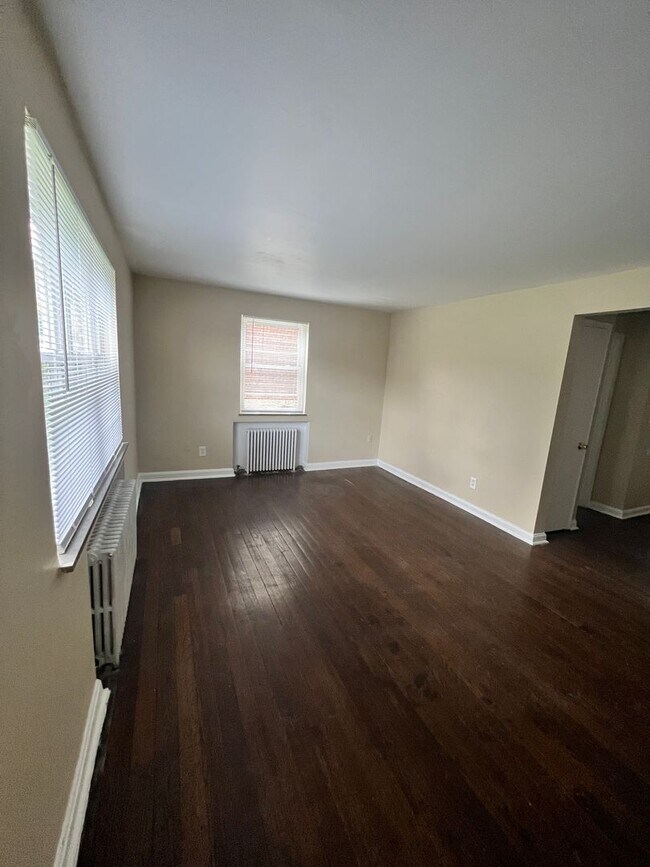 Photo - 129 Glenridge Place Unit Apt 2