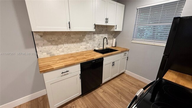 Photo - 1035 SW 30th St Unit 1