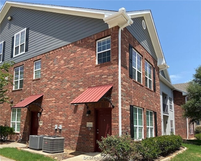 Building Photo - 801 Luther W St Unit 1105