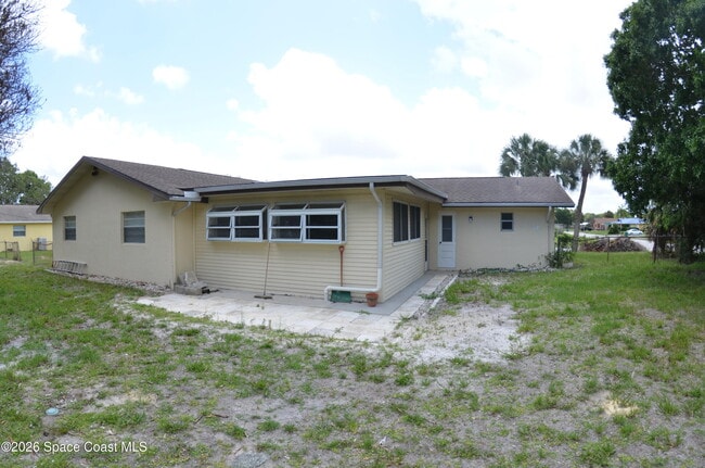 300 Darrow Ave