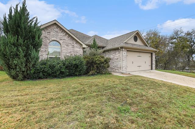 Photo - 729 Smyth St