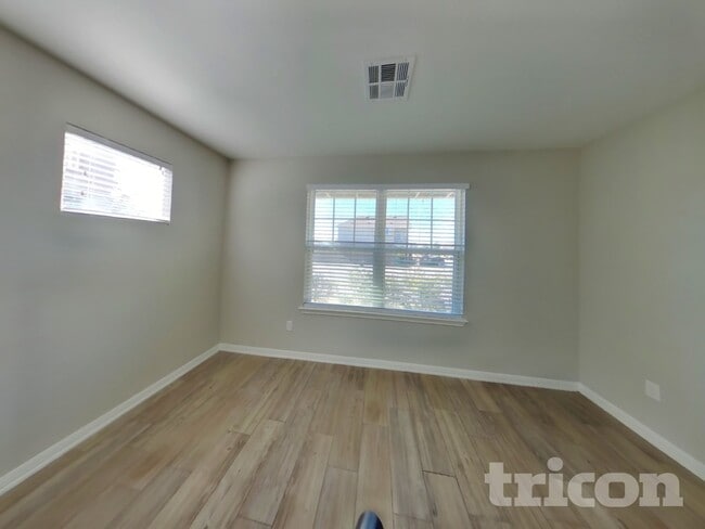 Photo - 214 Gambel Oak Way