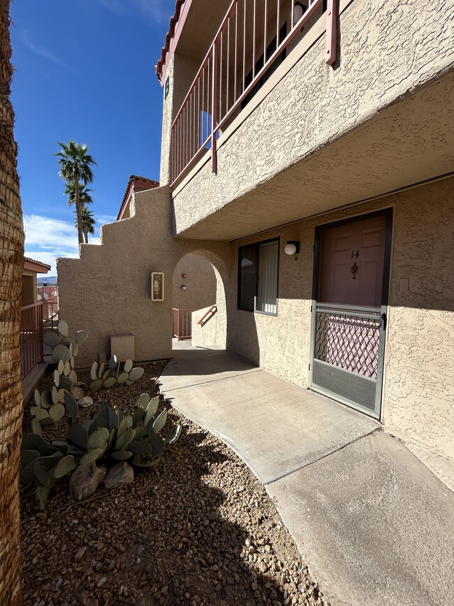 Front - 1957 Mesquite Ave Unit 14