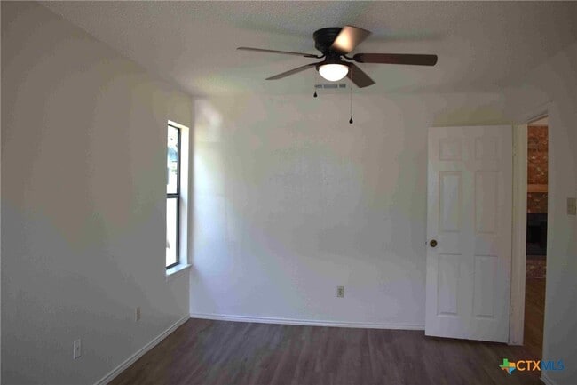 Photo - 16042 Stoneham Cir