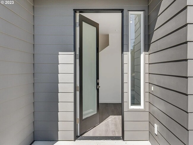 Photo - Montana Ave 6 Plex