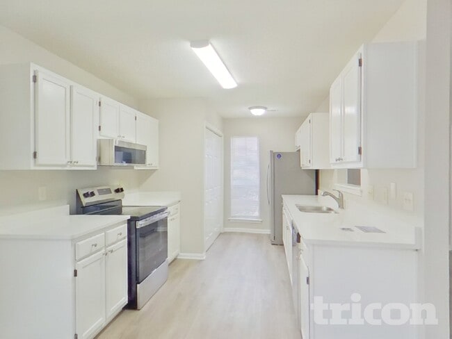 Photo - 121 Green Rose Rd