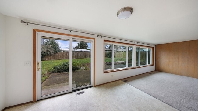 Photo - 3 Bed 2 Bath - One-Story - NAS Whidbey - F...