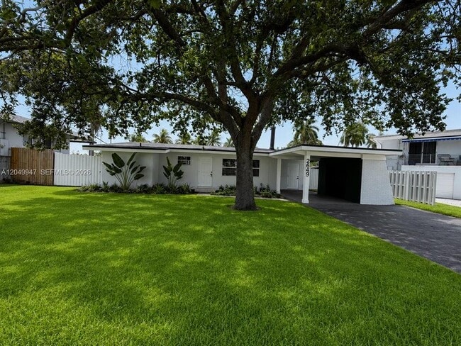 Building Photo - 2649 Key Largo Ln