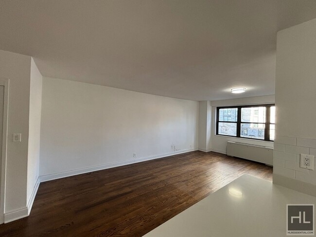 East 89th STREET