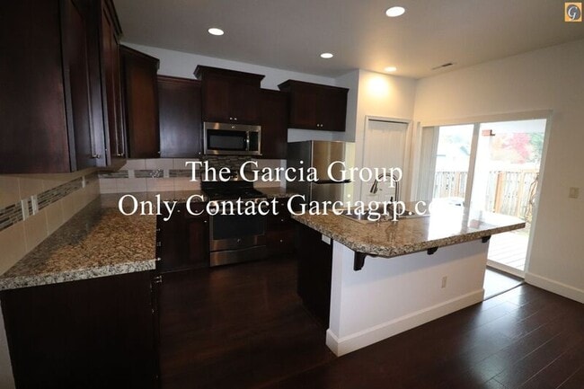 Photo - 1129 Lilac St