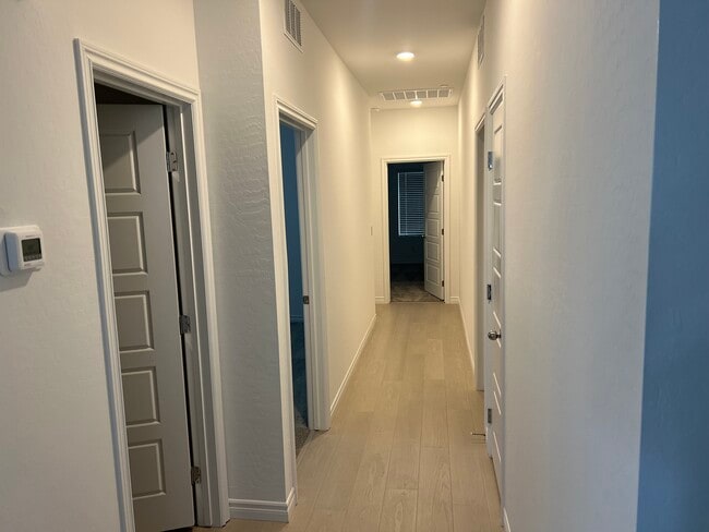 Photo - 600 N Carriage Hill Dr Unit 2146