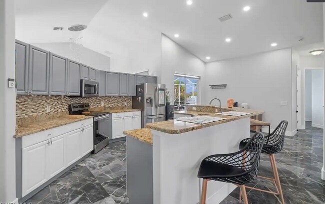 Photo - 711 NW 19th Ct Unit Cape Coral House