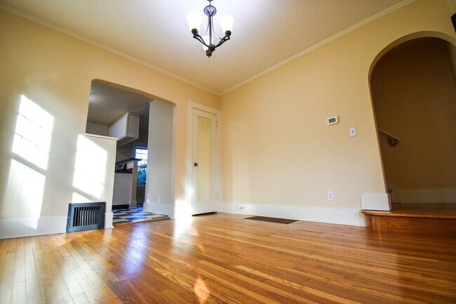 Photo - CLA2613-2615 Unit 2613