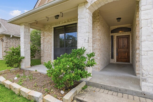 Photo - Spacious 3 Bed, 2 Bath House in Edelweiss Gartens Available Now!