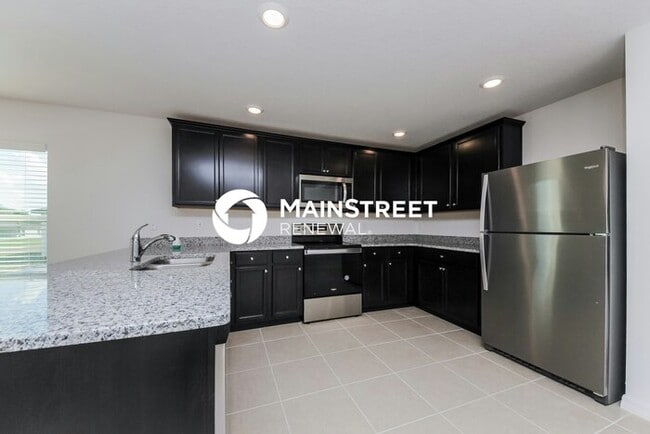 Photo - 4 Bedroom Pet-Friendly Home in Mascotte, FL with Main Street Renewal