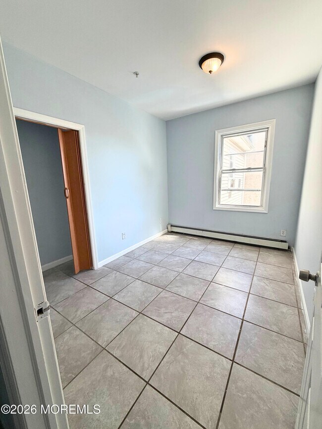 Photo - 410-412-412 1st Ave Unit 2