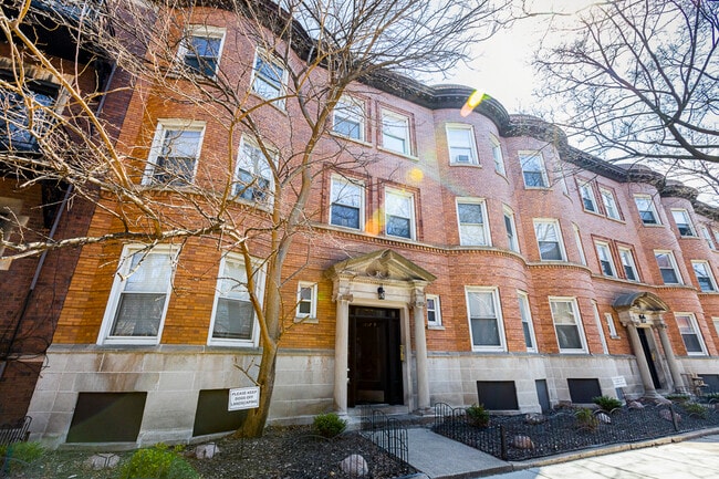 Building Photo - 5445 S Harper Ave Unit 1 Rental