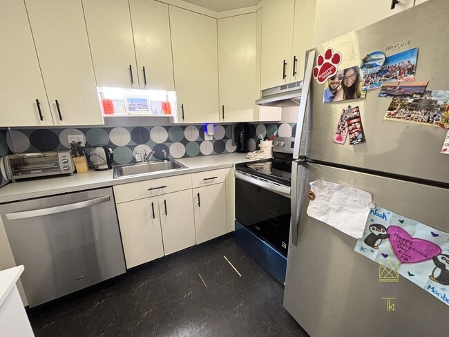 Photo - 19 Winchester St Unit 102 NO PARKING