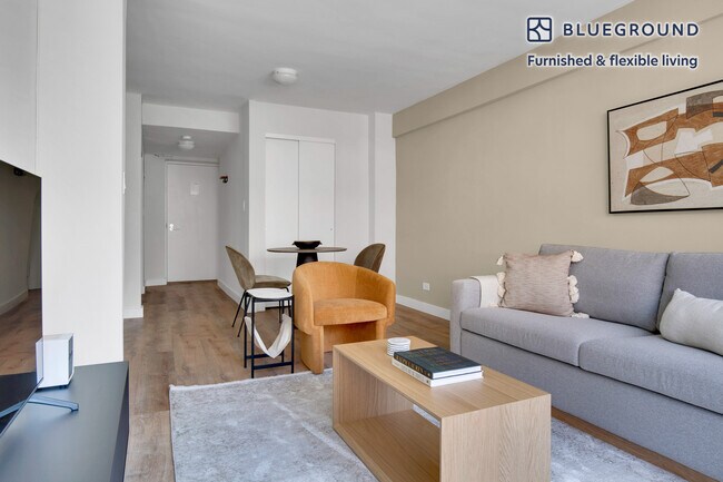 Photo - 340 E 51st St Unidad FL9-ID867