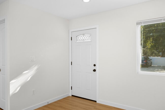 Photo - 7649 Thousand Oaks Dr