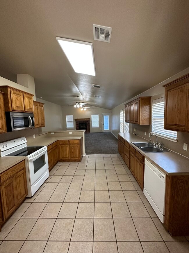 809 Beechwood Way
