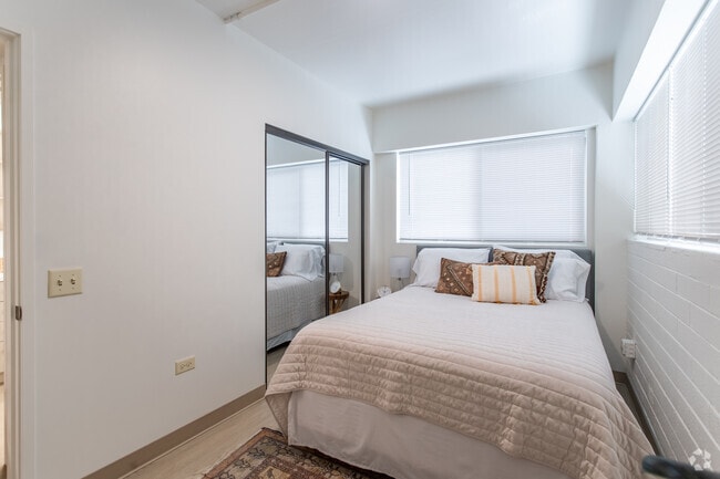 Photo - Kanekapolei Collection