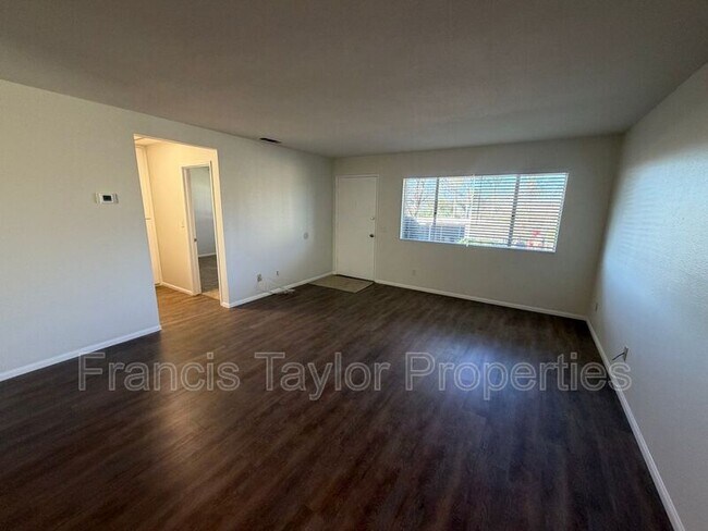 Photo - 1634 S Juniper St Unit B