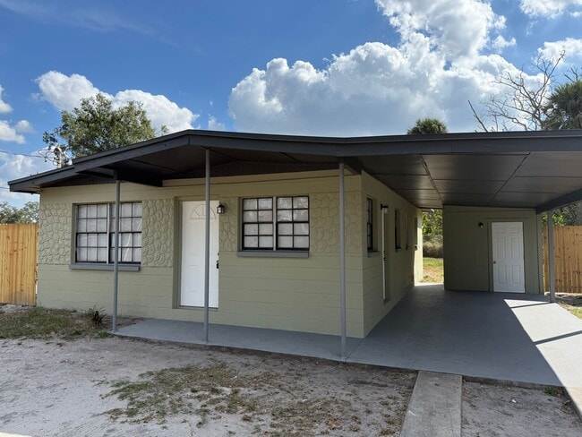 Building Photo - 3 Bed Home for Rent!