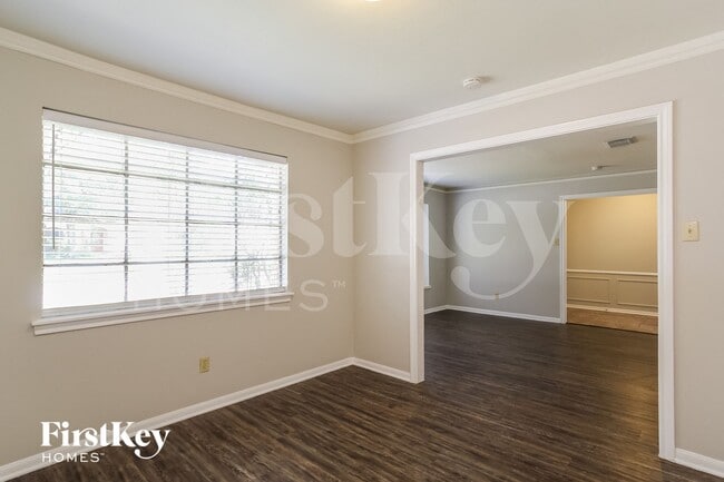 Photo - 3811 Fernglade Dr