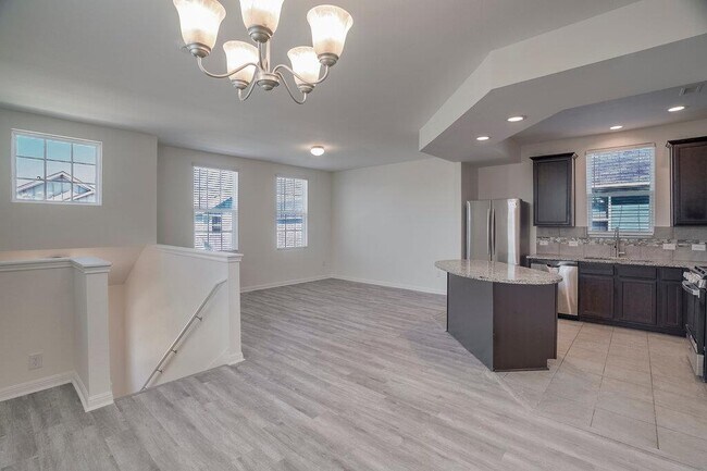 Photo - 576 Ferrule Dr