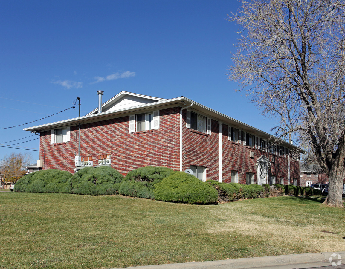 Primary Photo - 10687 6th Pl Apartments