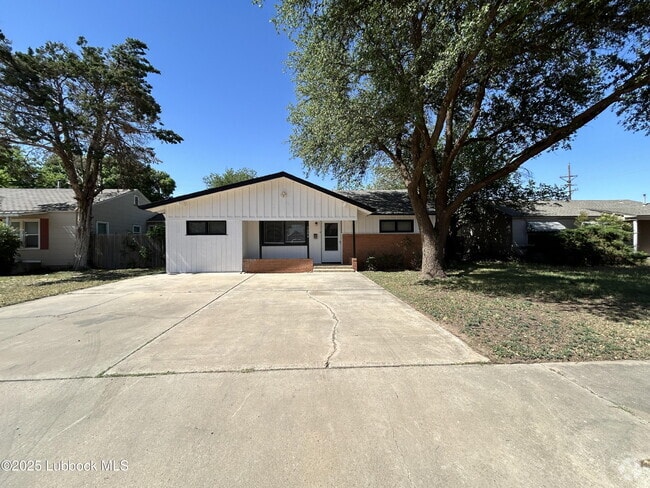 Building Photo - 3004 30th St Rental