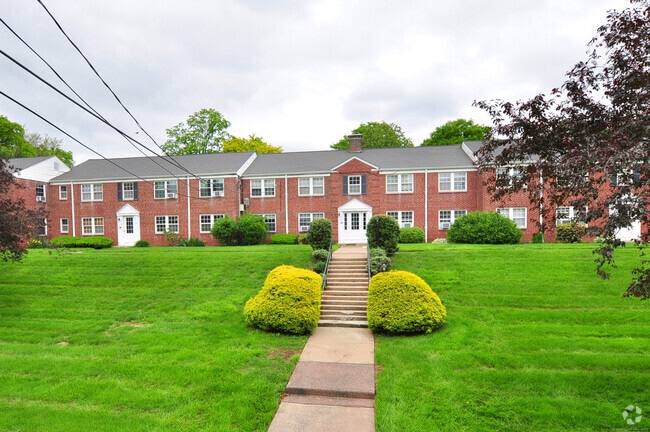 Building Photo - 1012 Trout Brook Dr Unit 1012 Rental