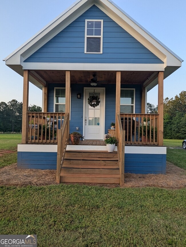 Photo - 2467 Smith Rd