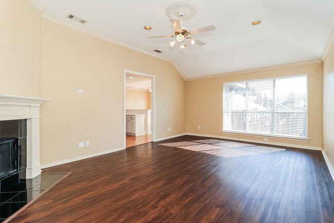 Photo - 18930 Ravenglen Ct