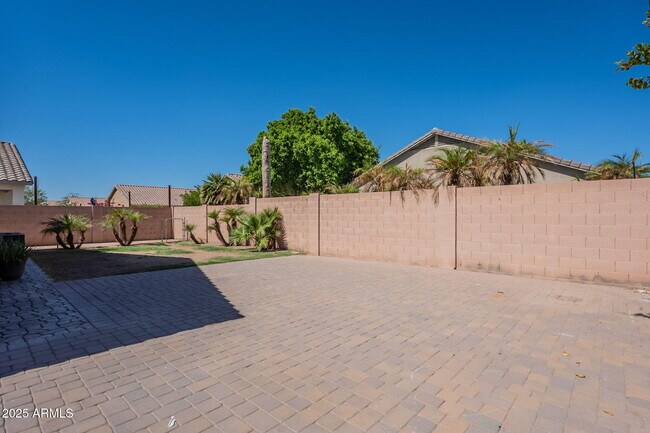 Photo - 11820 W Cambridge Ave