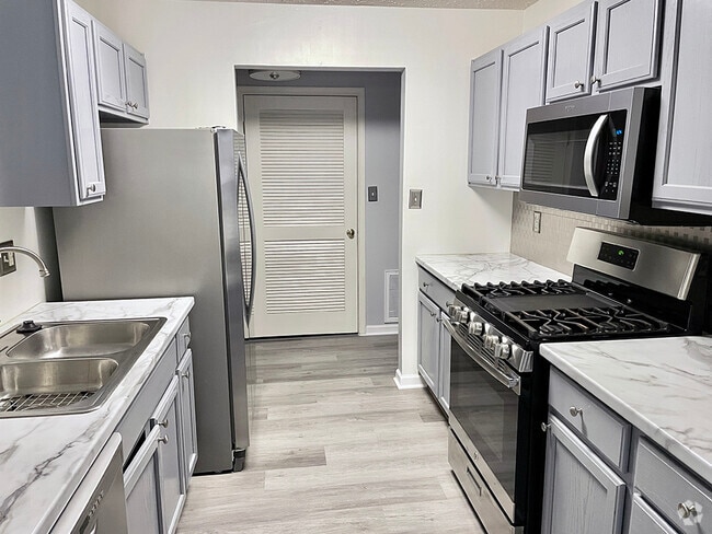Building Photo - 2406 Autumn Harvest Ct Unit 102 Rental