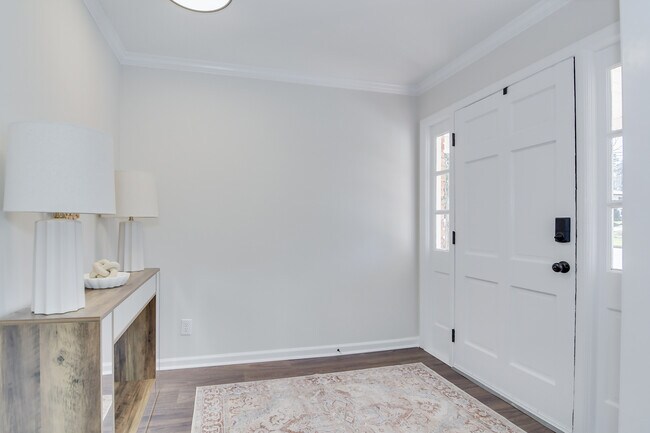 Photo - 407 Sheffield Cir