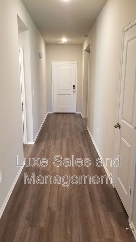 Photo - 3118 Debbie Ln