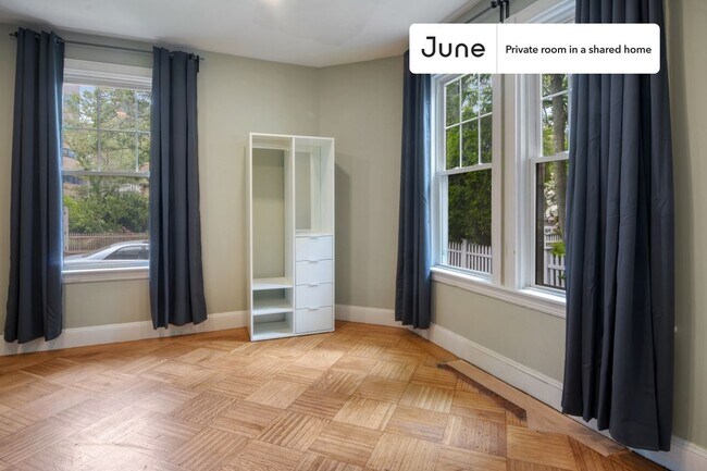 Photo - Room in Shared 7 bed/2.5 bath home Unidad A