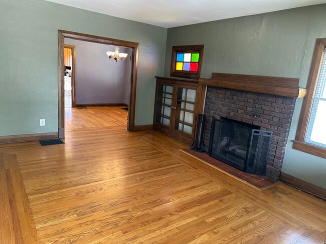 Photo - 331 Pearl St