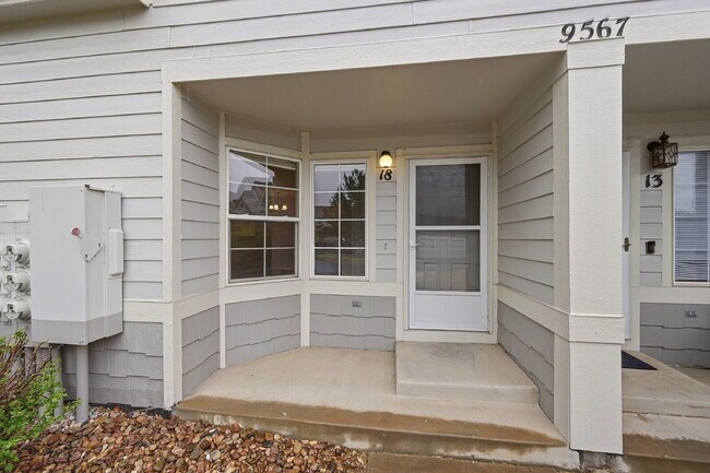 Photo - $2,260.95 - 2 Bed, 2 Bath Condo in Parker with In Unit Laundry and Central AC! Unit 18