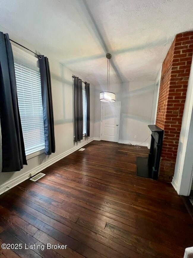 Photo - 925 S Preston St