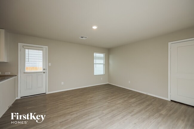 Photo - 10803 Prusiner Dr