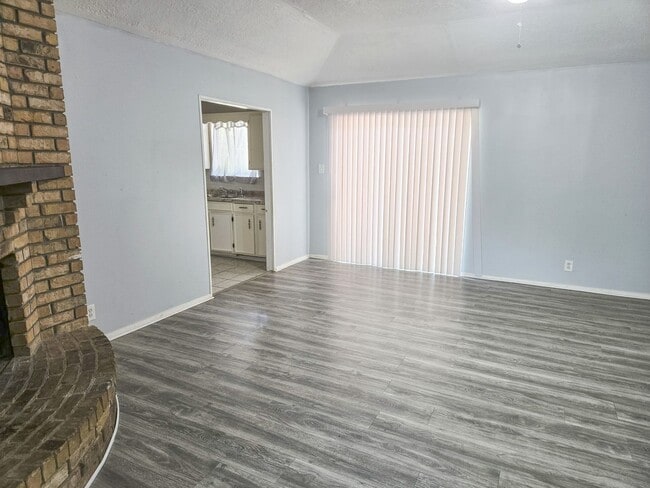 Photo - 5270 Wildwood Dr
