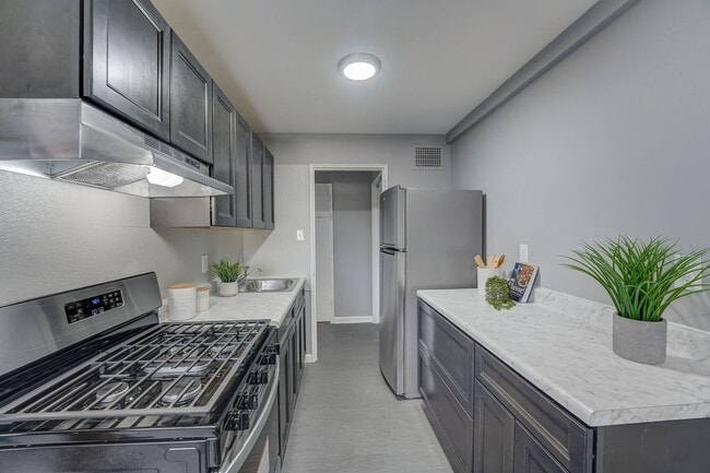 Woodbrook House Apartments