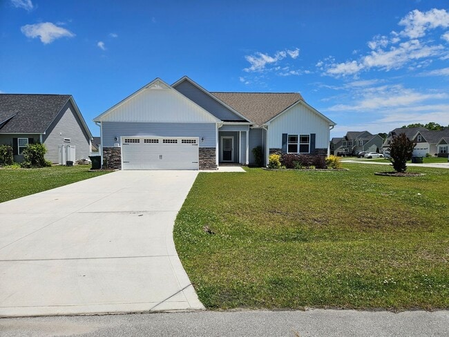 Building Photo - 3 Bedroom, 2 bath unfurnished home located in Bridgeport Community in Sneads Ferry