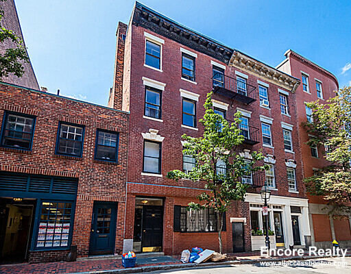 Building Photo - 94 West Cedar St Unit 2 Rental